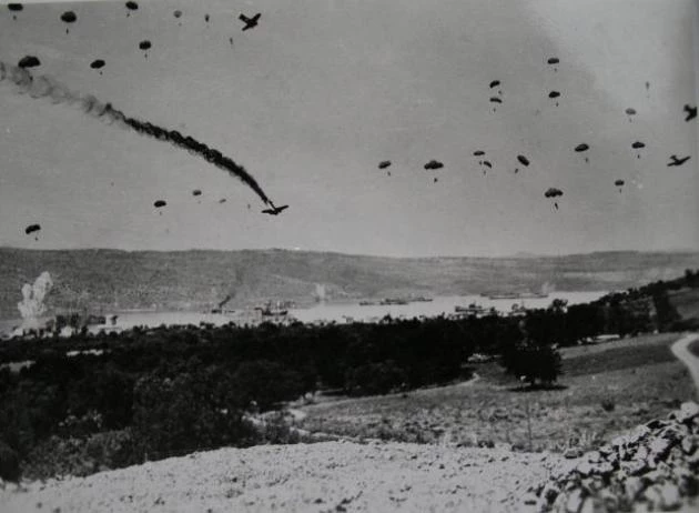Γιατί οι Βρετανοί αποφάσισαν, έστω με μισή καρδιά, να υπερασπιστούν την Κρήτη;